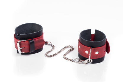 Cuffs Crazy Horse Red S