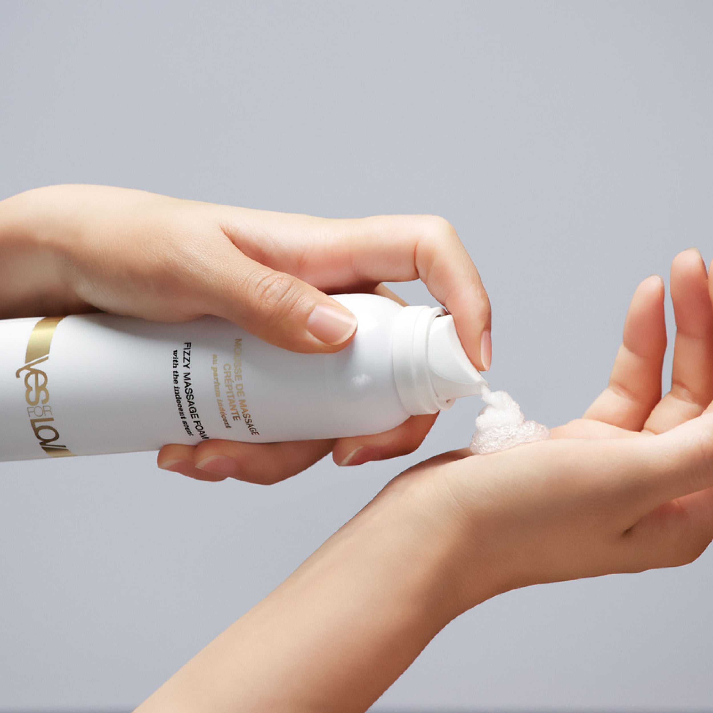 Fizzy Massage Foam Bewitching Fragrance 150ml