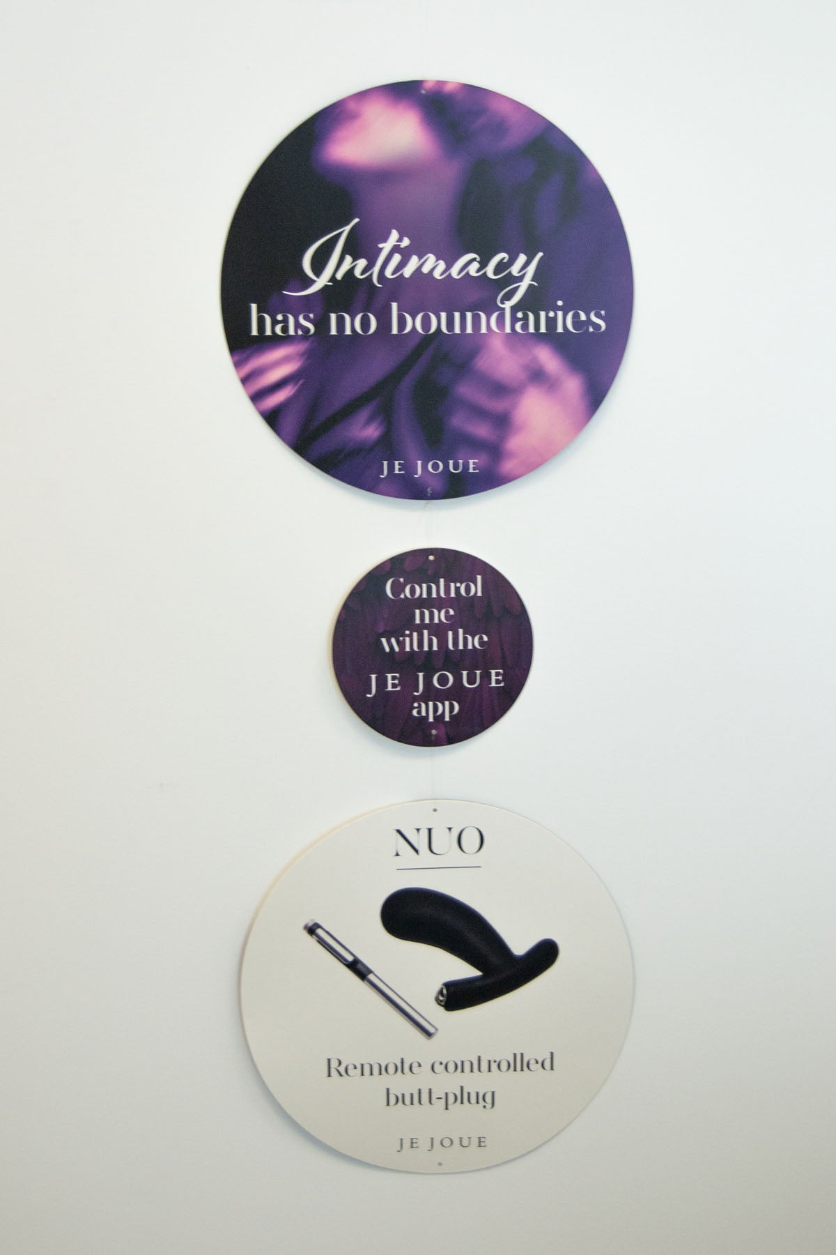 Je Joue hanging circles - NUO/DUA