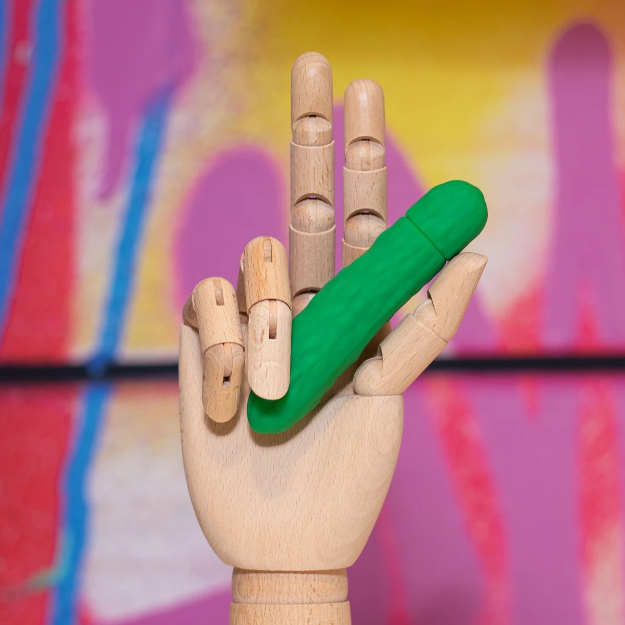 Pickle Emojibator Battery Powered